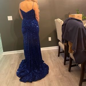 Formal dress used once for gala. Perfect condition. Velvet blue material. Size 6